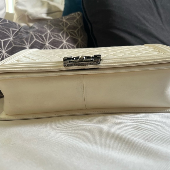 💯 Authentic Chanel Off White Cream XL Le Boy - Picture 2 of 14